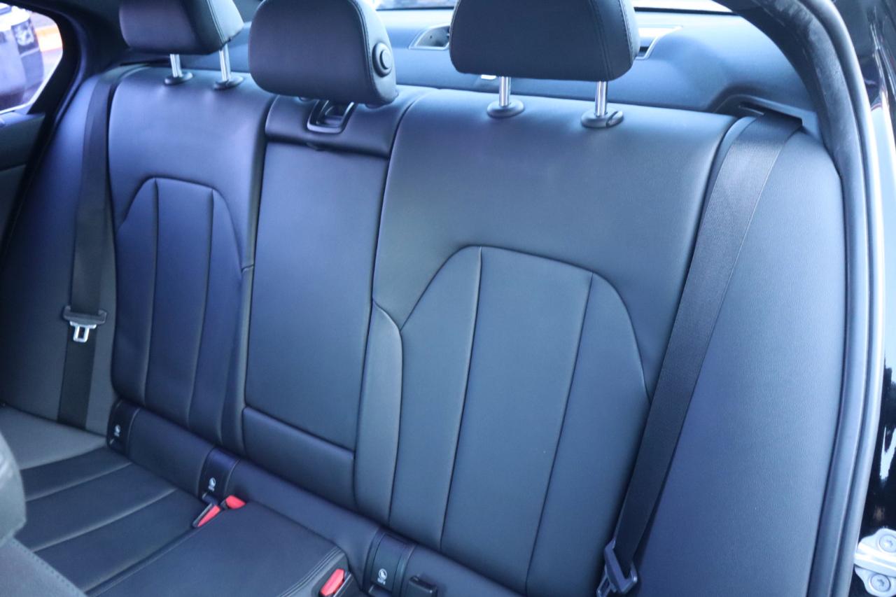 BMW 3 Series 330i Sedan 2019