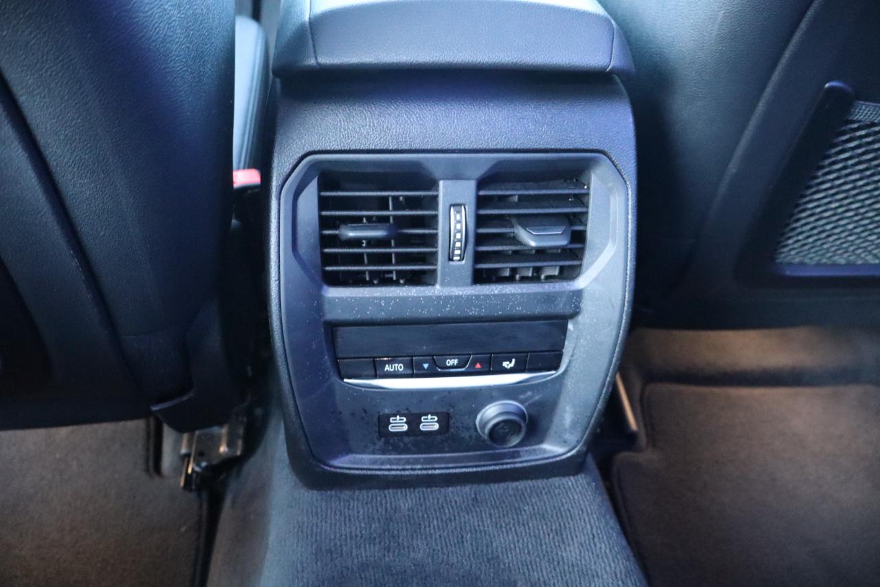 BMW 3 Series 330i Sedan 2019