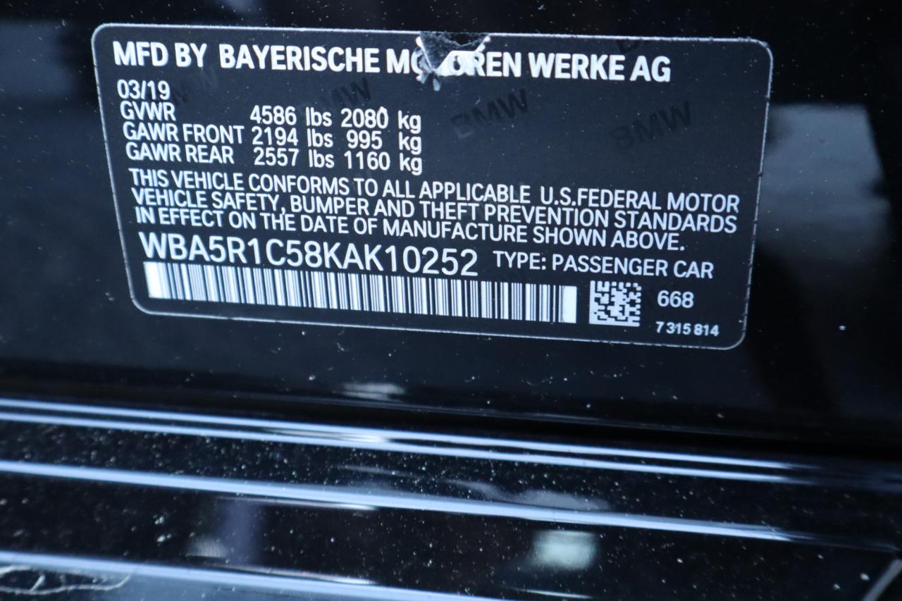 BMW 3 Series 330i Sedan 2019