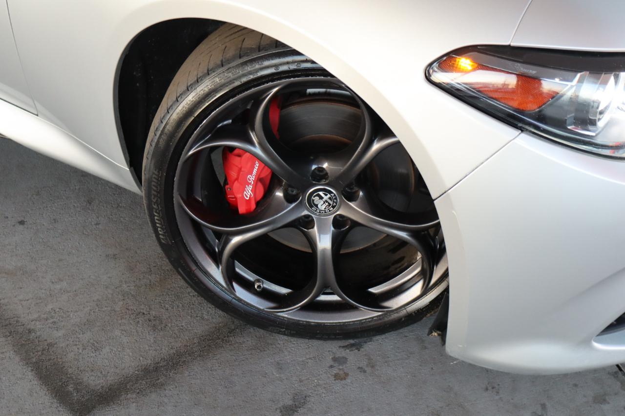 Alfa Romeo Giulia Ti Sport Carbon RWD 2019