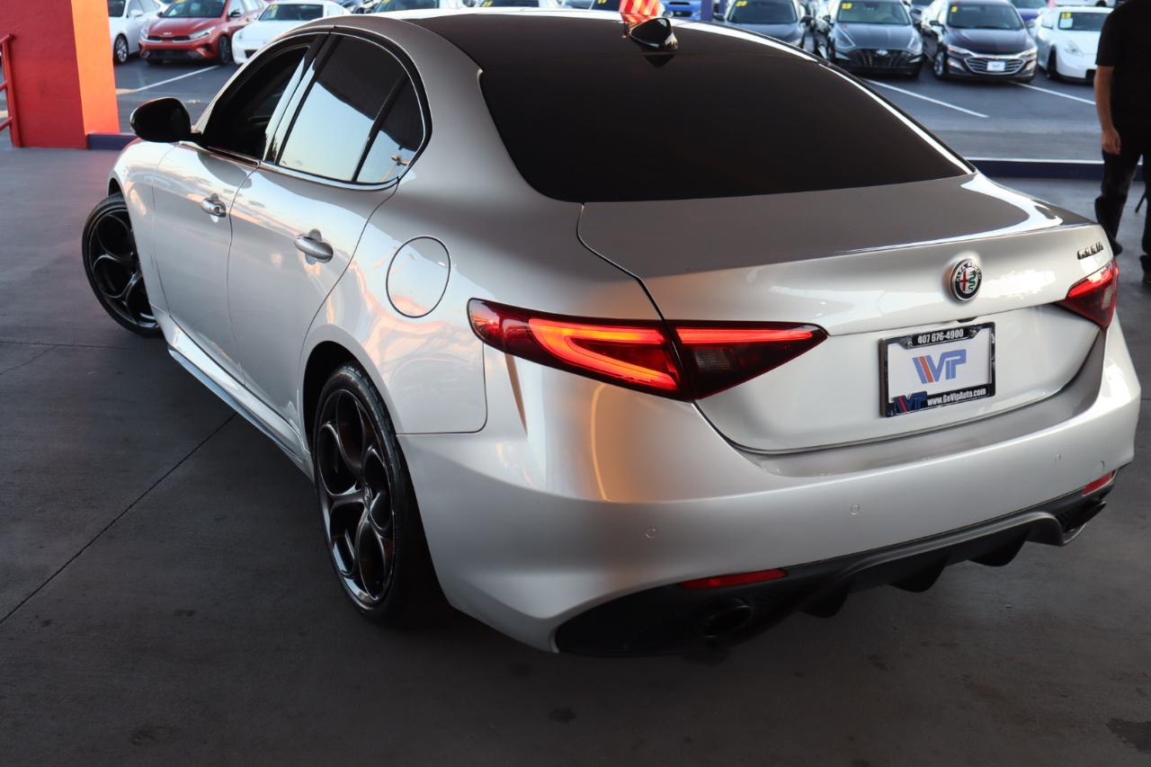 Alfa Romeo Giulia Ti Sport Carbon RWD 2019