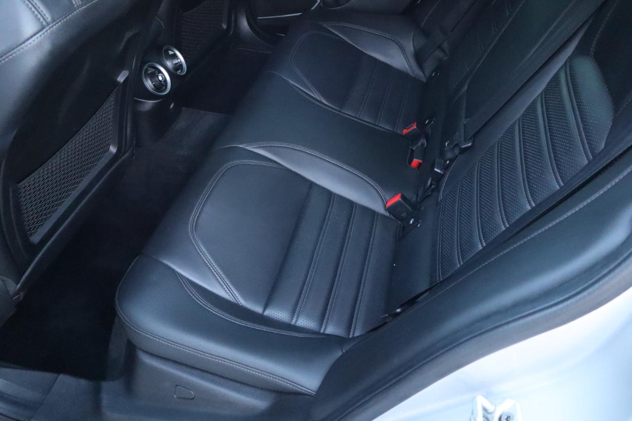 Alfa Romeo Giulia Ti Sport Carbon RWD 2019