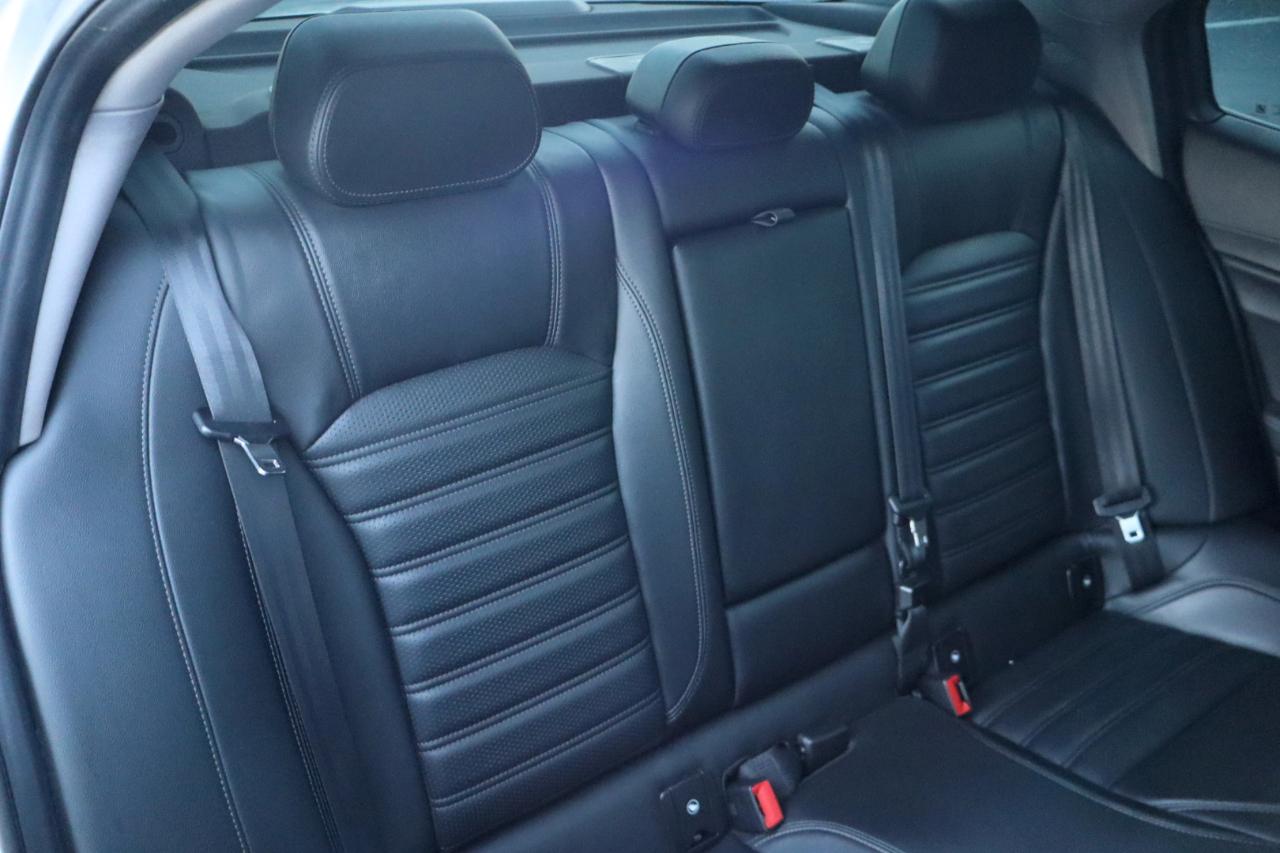 Alfa Romeo Giulia Ti Sport Carbon RWD 2019