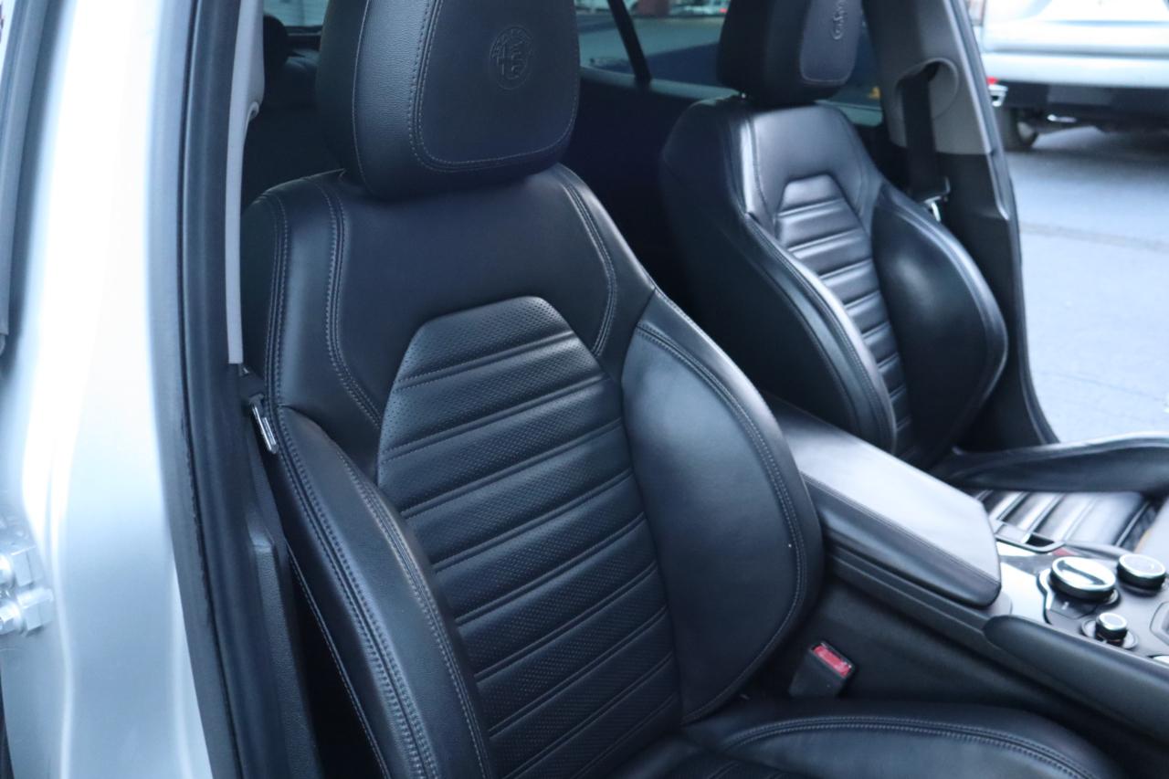 Alfa Romeo Giulia Ti Sport Carbon RWD 2019