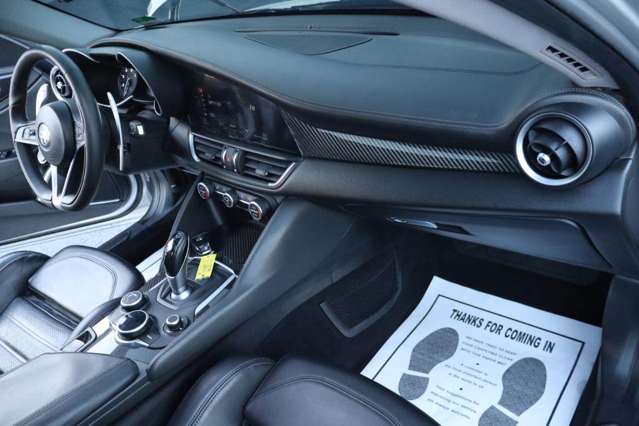 Alfa Romeo Giulia Ti Sport Carbon RWD 2019