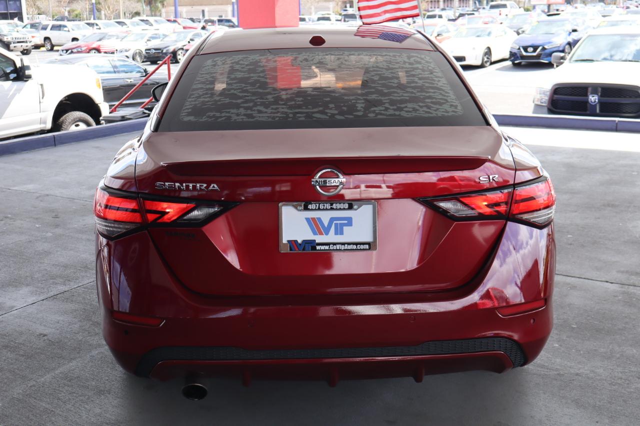 Nissan Sentra SR CVT 2021