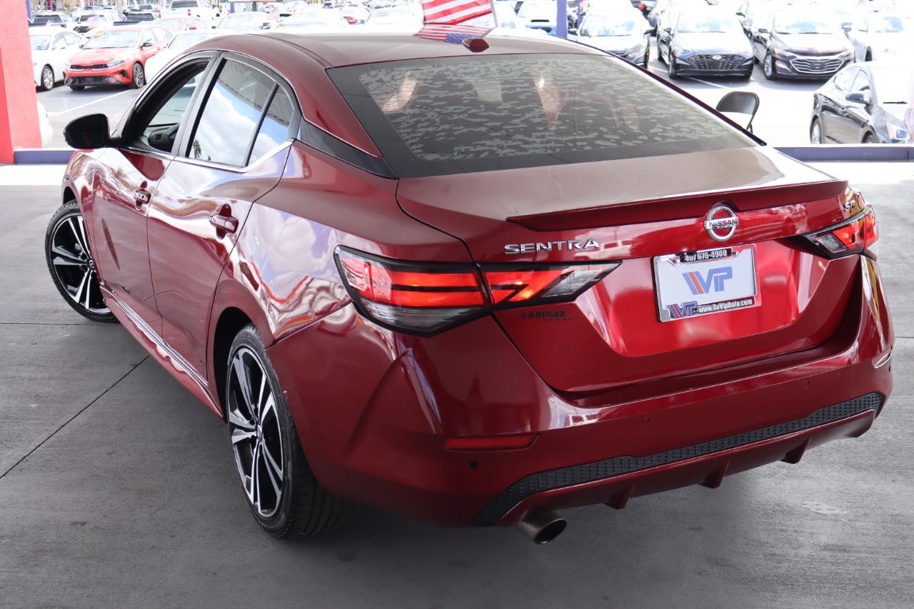 Nissan Sentra SR CVT 2021