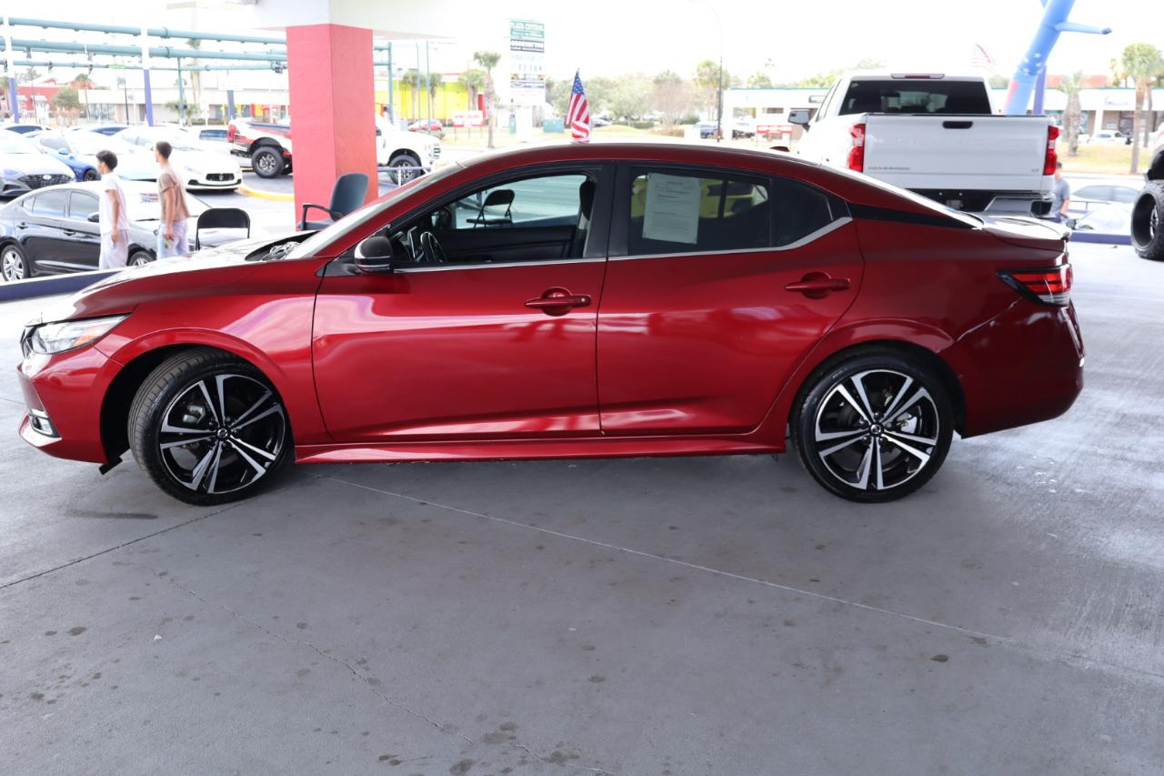 Nissan Sentra SR CVT 2021