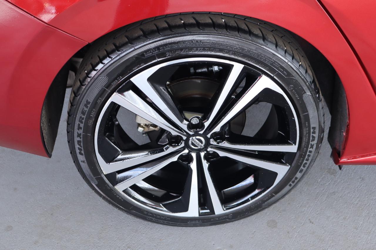 Nissan Sentra SR CVT 2021