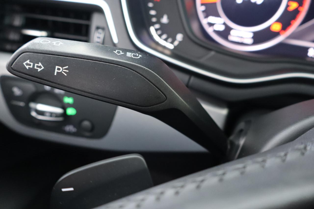 Audi A4 2.0 TFSI ultra Tech Premium S Tronic FWD 2018