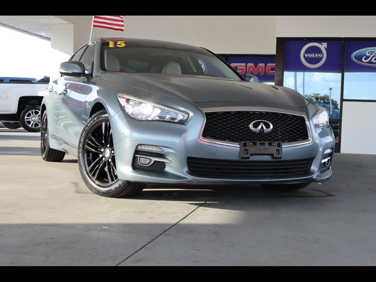 2015 INFINITI Q50 Base
