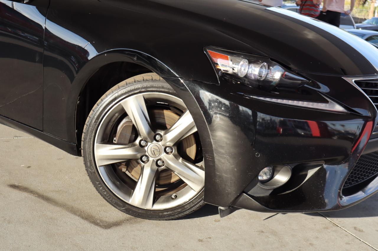Lexus IS 350 4dr Sdn RWD 2016