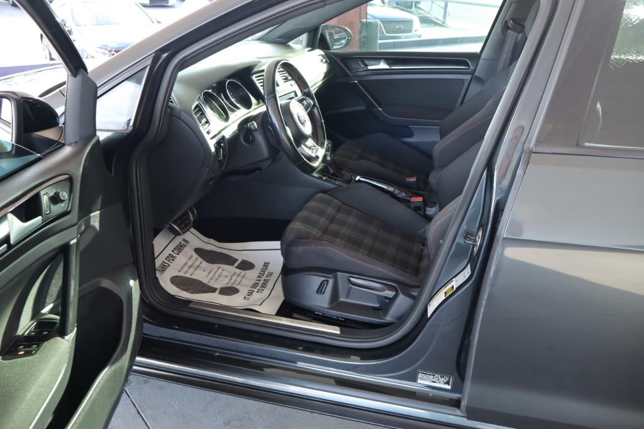 Volkswagen Golf GTI 2.0T 4-Door Autobahn DSG 2017