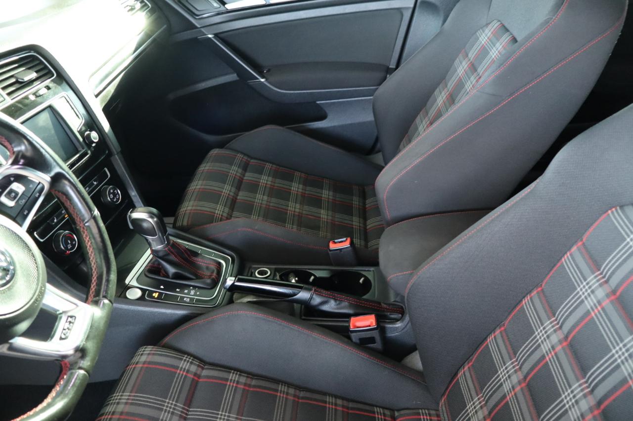 Volkswagen Golf GTI 2.0T 4-Door Autobahn DSG 2017