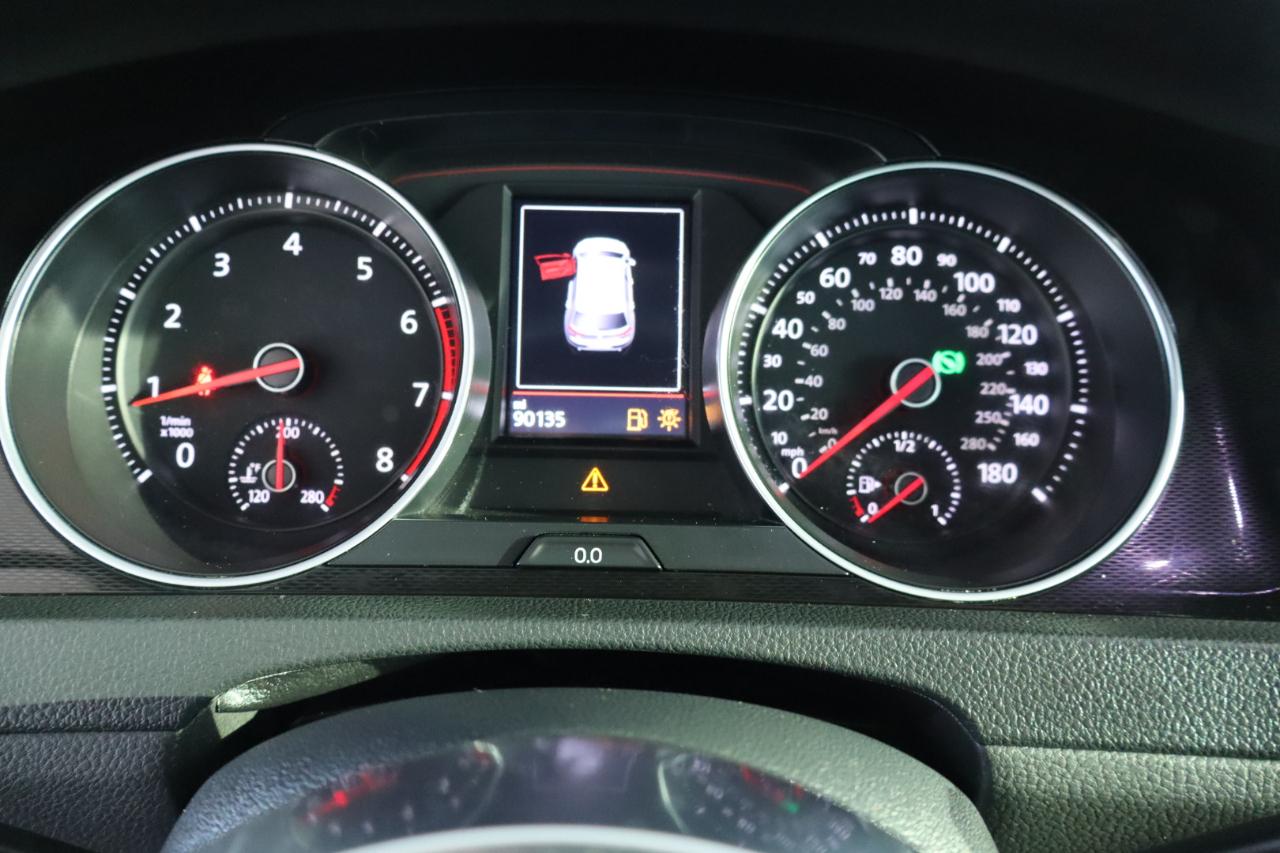 Volkswagen Golf GTI 2.0T 4-Door Autobahn DSG 2017