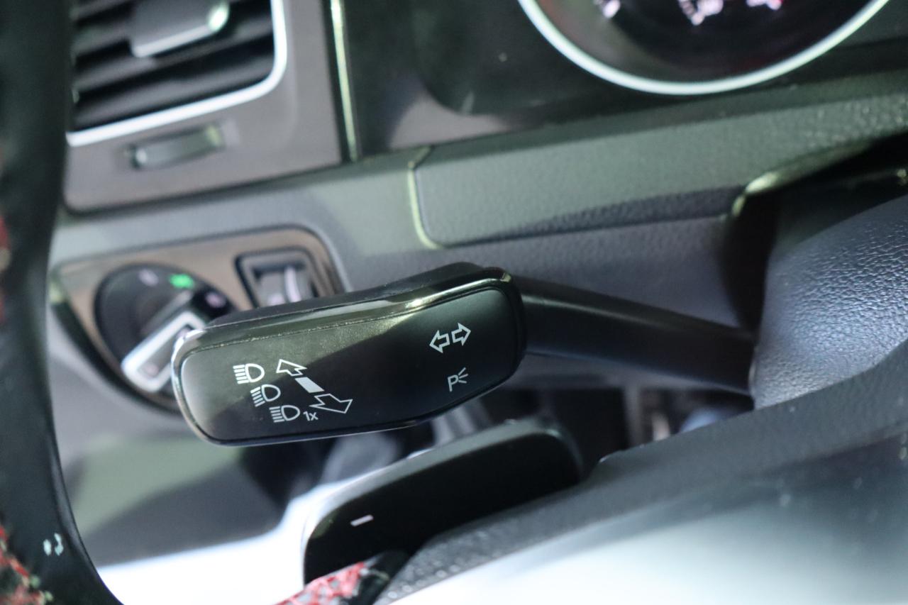 Volkswagen Golf GTI 2.0T 4-Door Autobahn DSG 2017