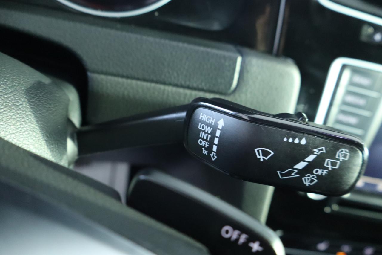 Volkswagen Golf GTI 2.0T 4-Door Autobahn DSG 2017