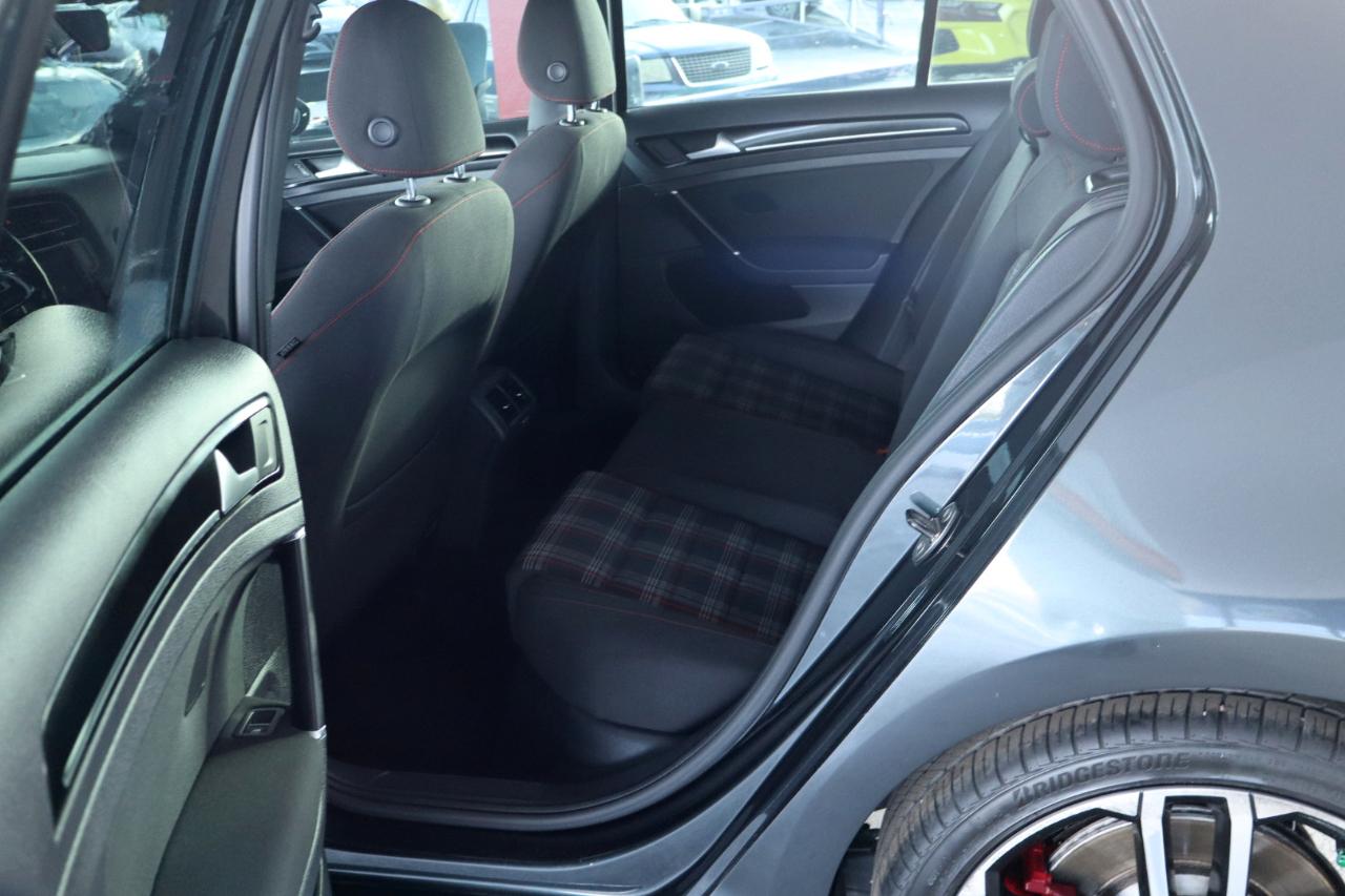 Volkswagen Golf GTI 2.0T 4-Door Autobahn DSG 2017