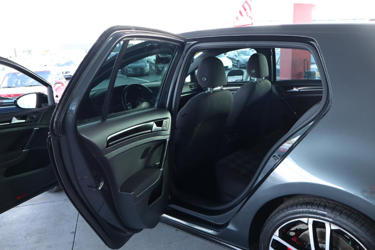 Volkswagen Golf GTI 2.0T 4-Door Autobahn DSG 2017