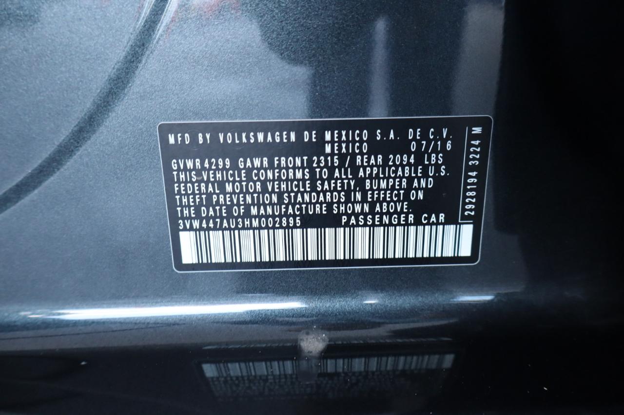 Volkswagen Golf GTI 2.0T 4-Door Autobahn DSG 2017