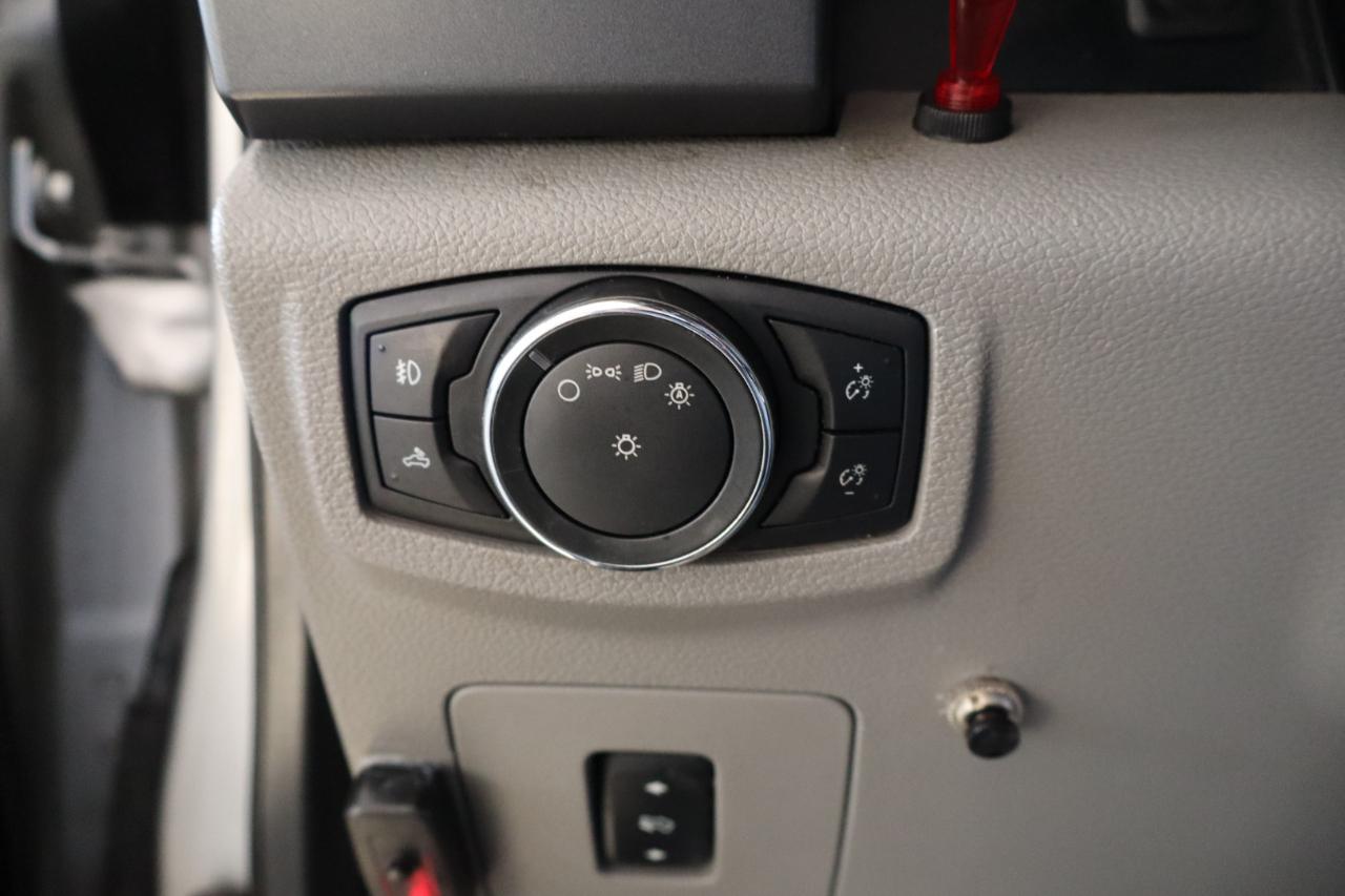 Ford F-150 2WD SuperCrew 150" XLT 2016