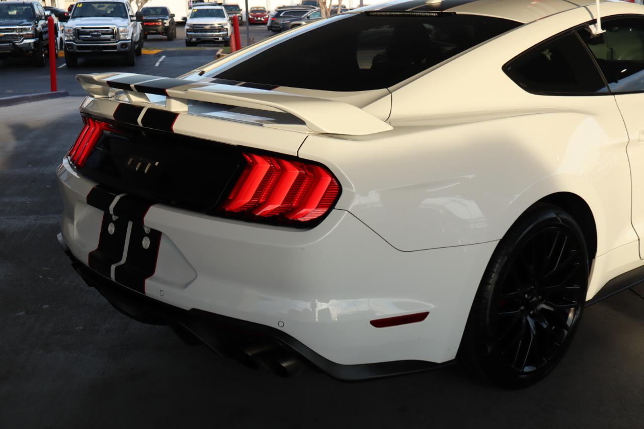 Ford Mustang GT Fastback 2020