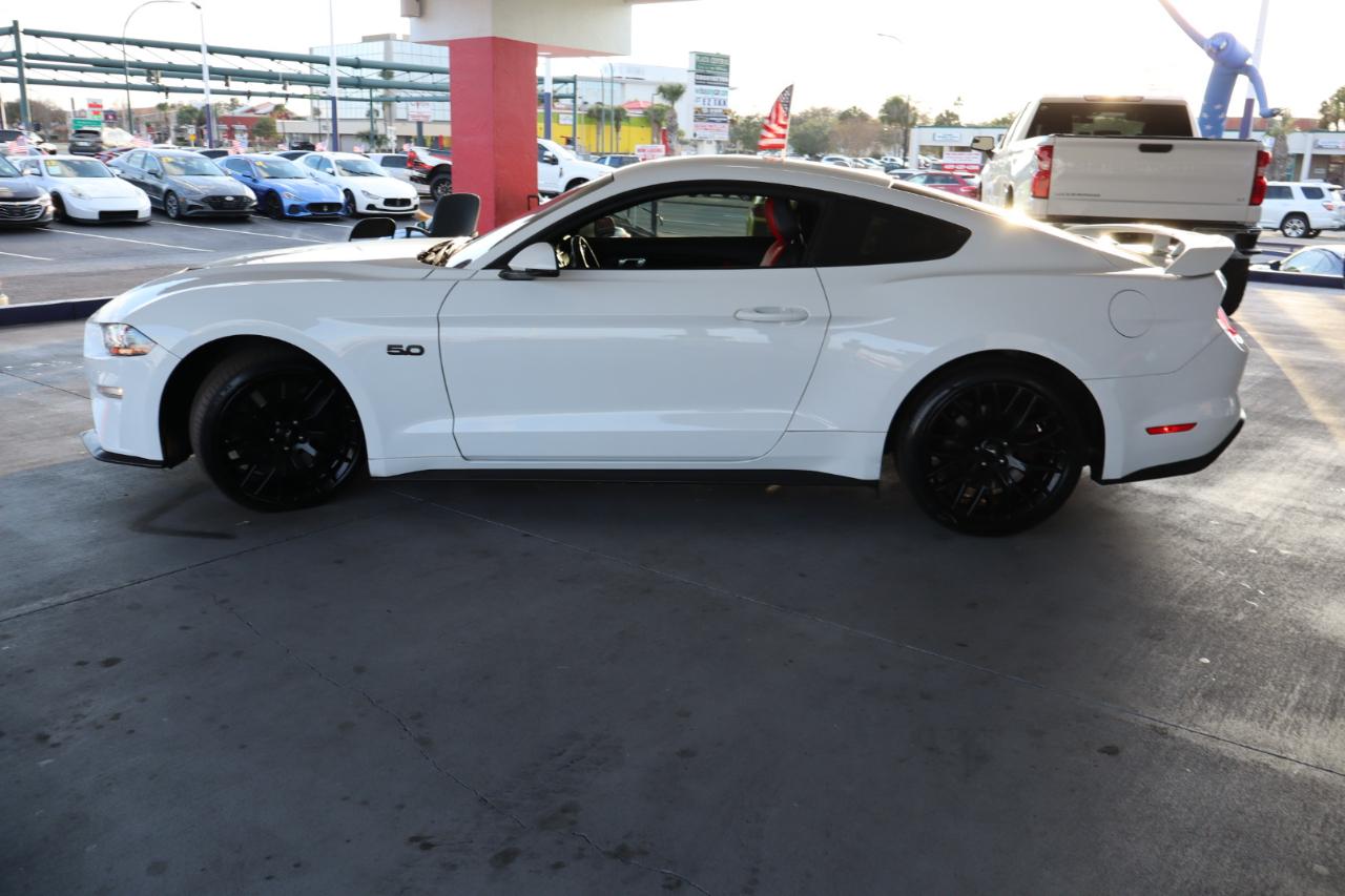 Ford Mustang GT Fastback 2020