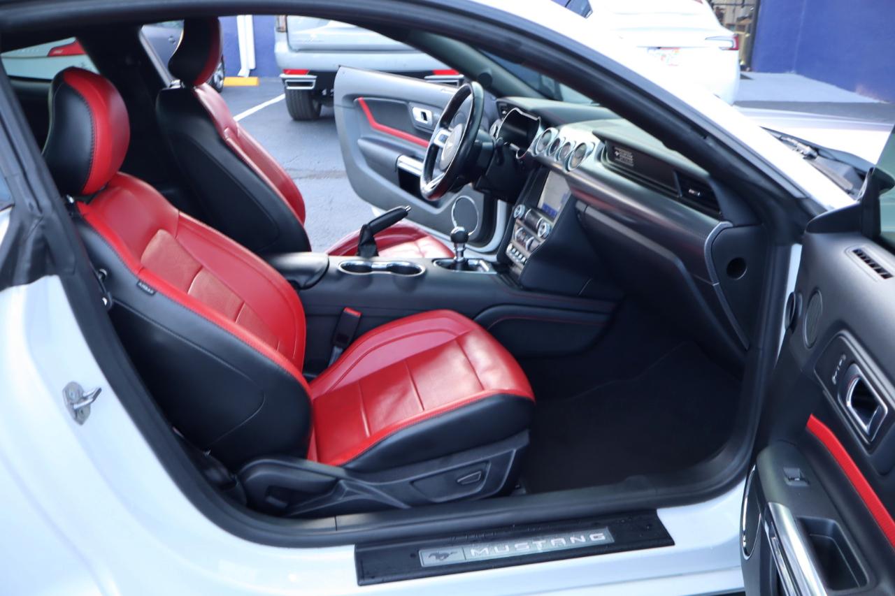 Ford Mustang GT Fastback 2020