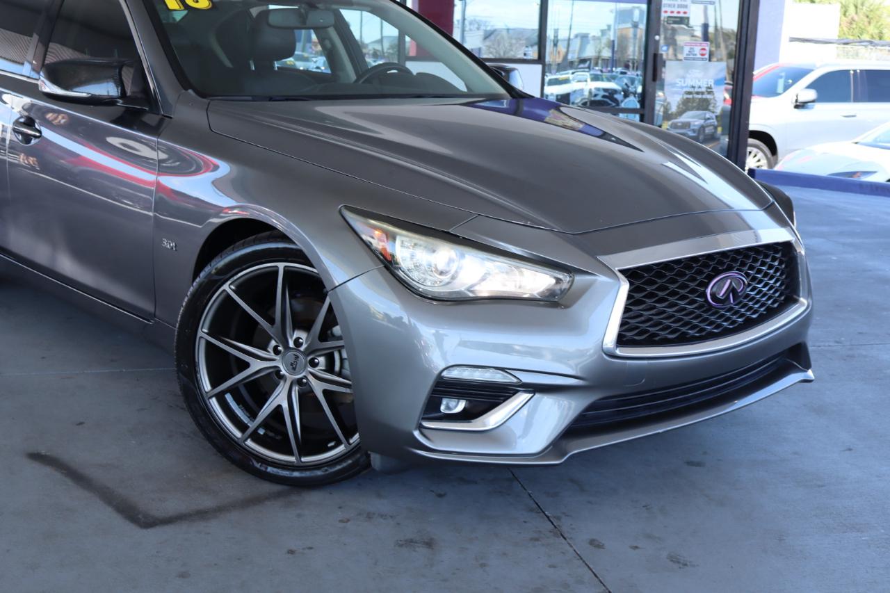 Infiniti Q50 3.0t LUXE RWD 2018