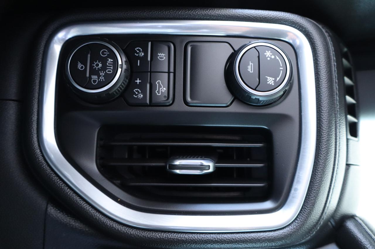 Chevrolet Silverado 1500 2WD Crew Cab 147" LTZ 2019