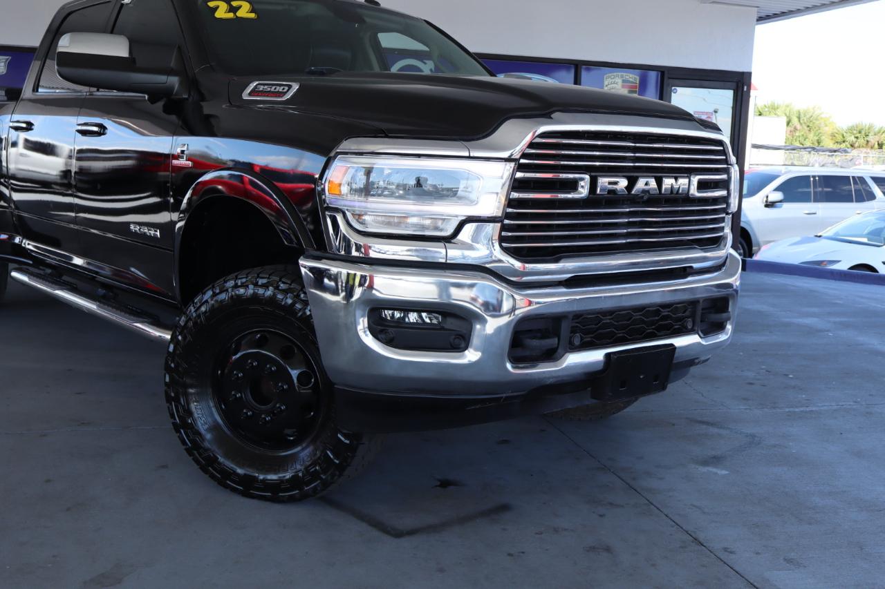 RAM 3500 Laramie 4x4 Crew Cab 8' Box 2022