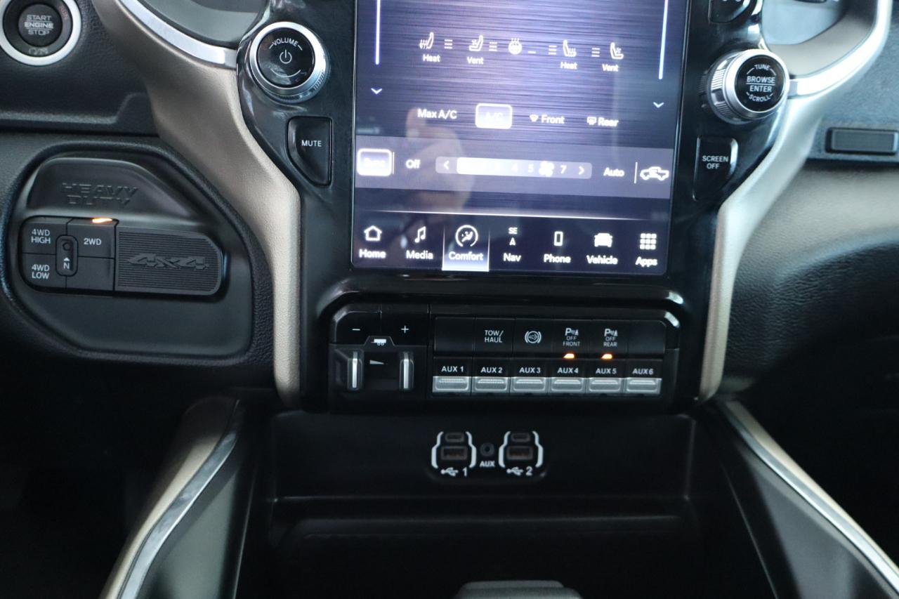 RAM 3500 Laramie 4x4 Crew Cab 8' Box 2022