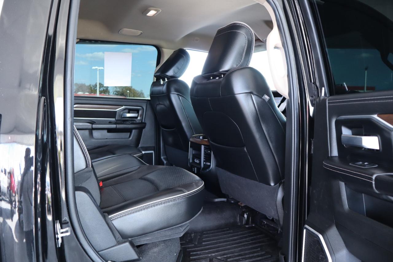 RAM 3500 Laramie 4x4 Crew Cab 8' Box 2022