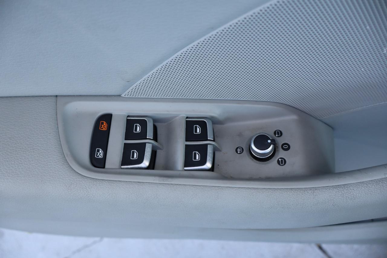 Audi A3 4dr Sdn quattro 2.0T Premium 2016