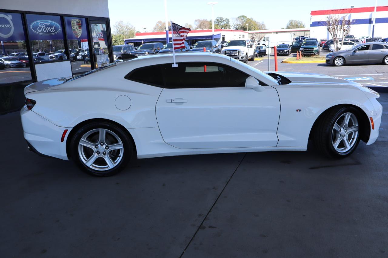 Chevrolet Camaro 2dr Cpe 1LT 2019