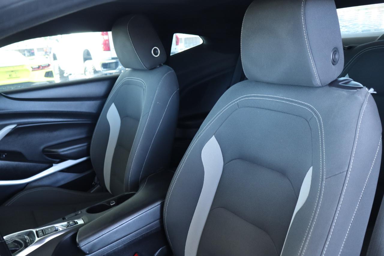 Chevrolet Camaro 2dr Cpe 1LT 2019