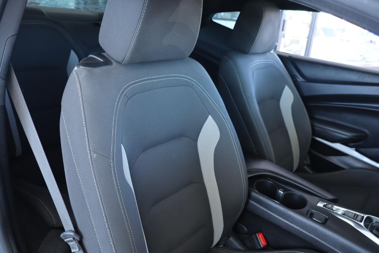 Chevrolet Camaro 2dr Cpe 1LT 2019