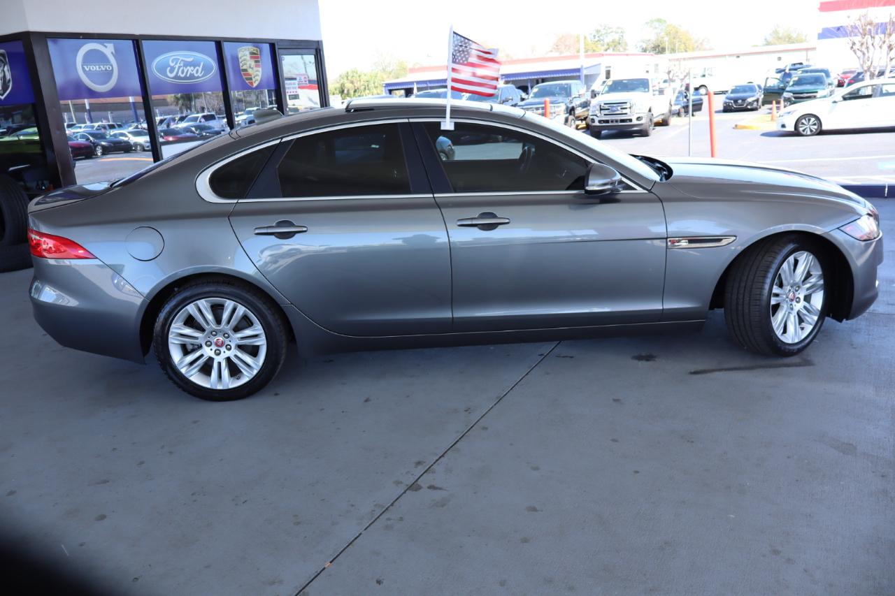 Jaguar XF 35t Premium RWD 2017