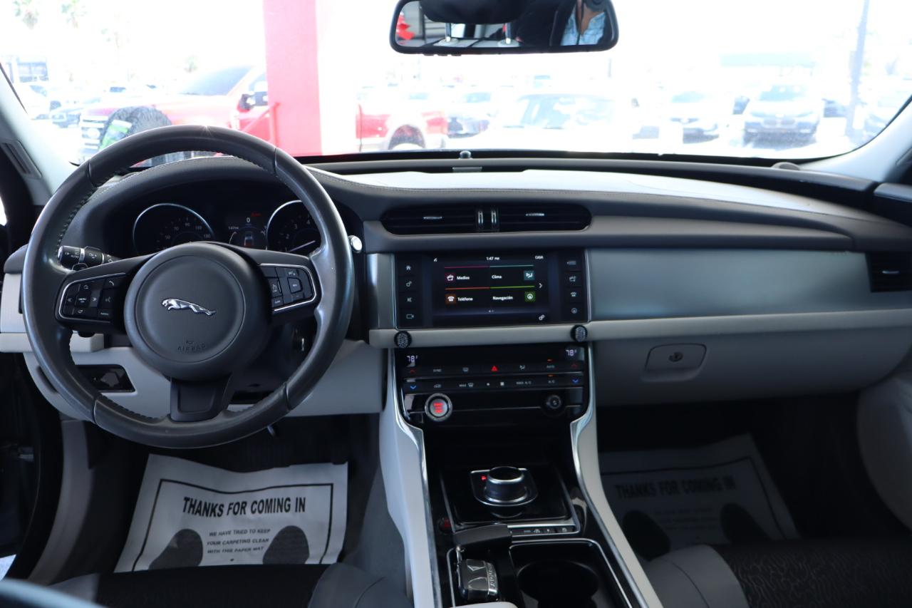 Jaguar XF 35t Premium RWD 2017