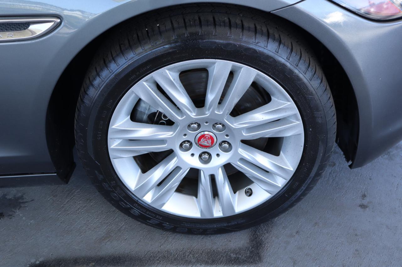 Jaguar XF 35t Premium RWD 2017