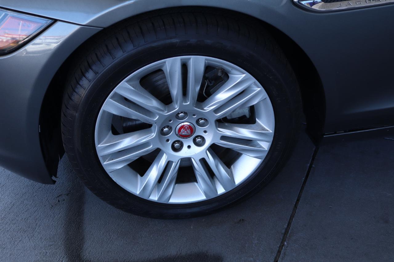 Jaguar XF 35t Premium RWD 2017