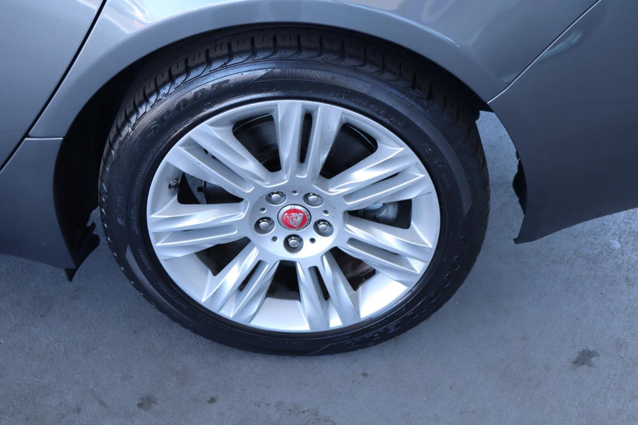 Jaguar XF 35t Premium RWD 2017