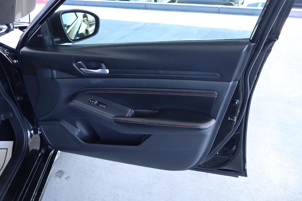 Nissan Altima 2.5 SR Sedan 2019