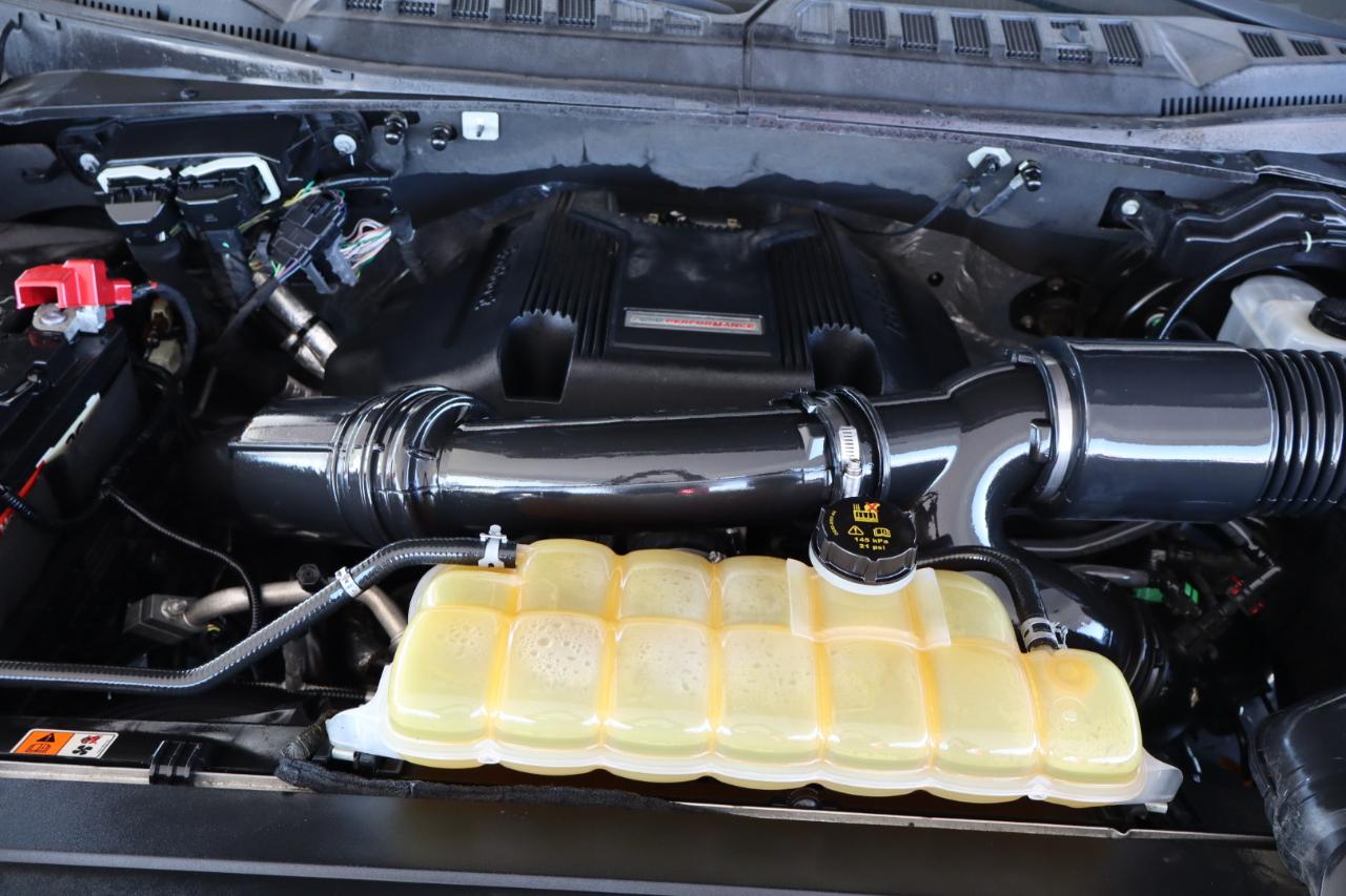 Ford F-150 Raptor 4WD SuperCrew 5.5' Box 2017