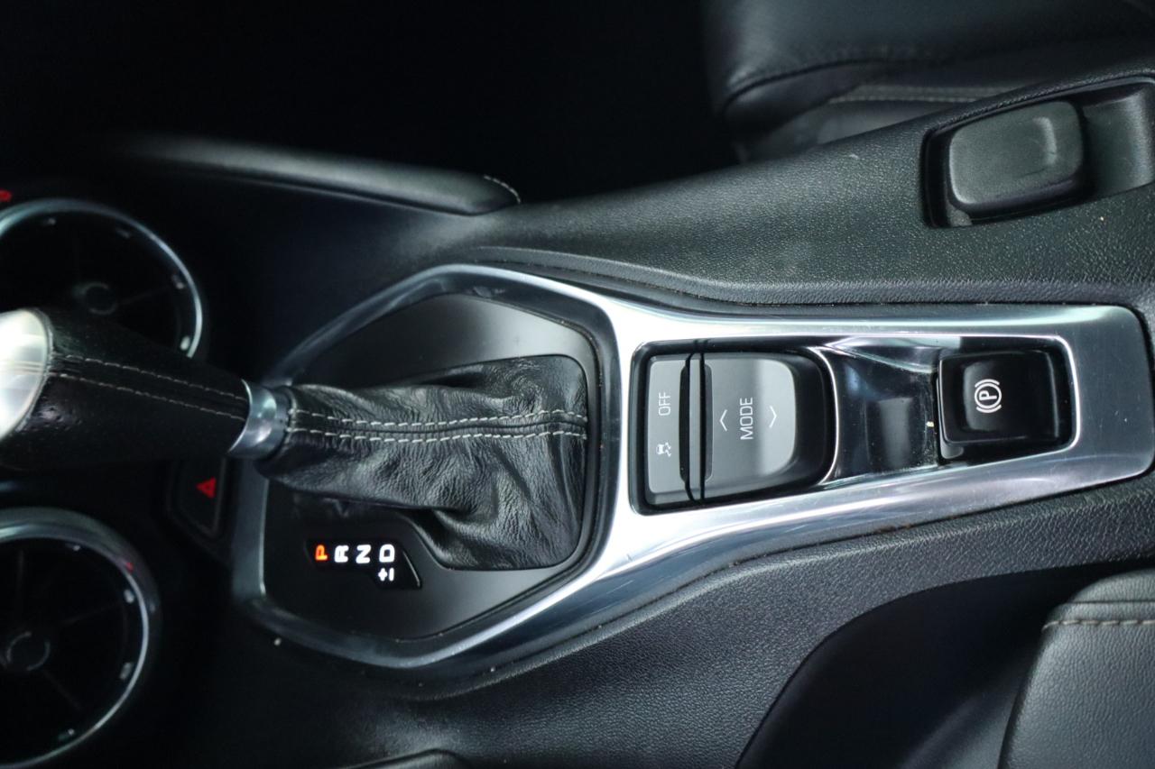 Chevrolet Camaro 2dr Cpe 2SS 2020