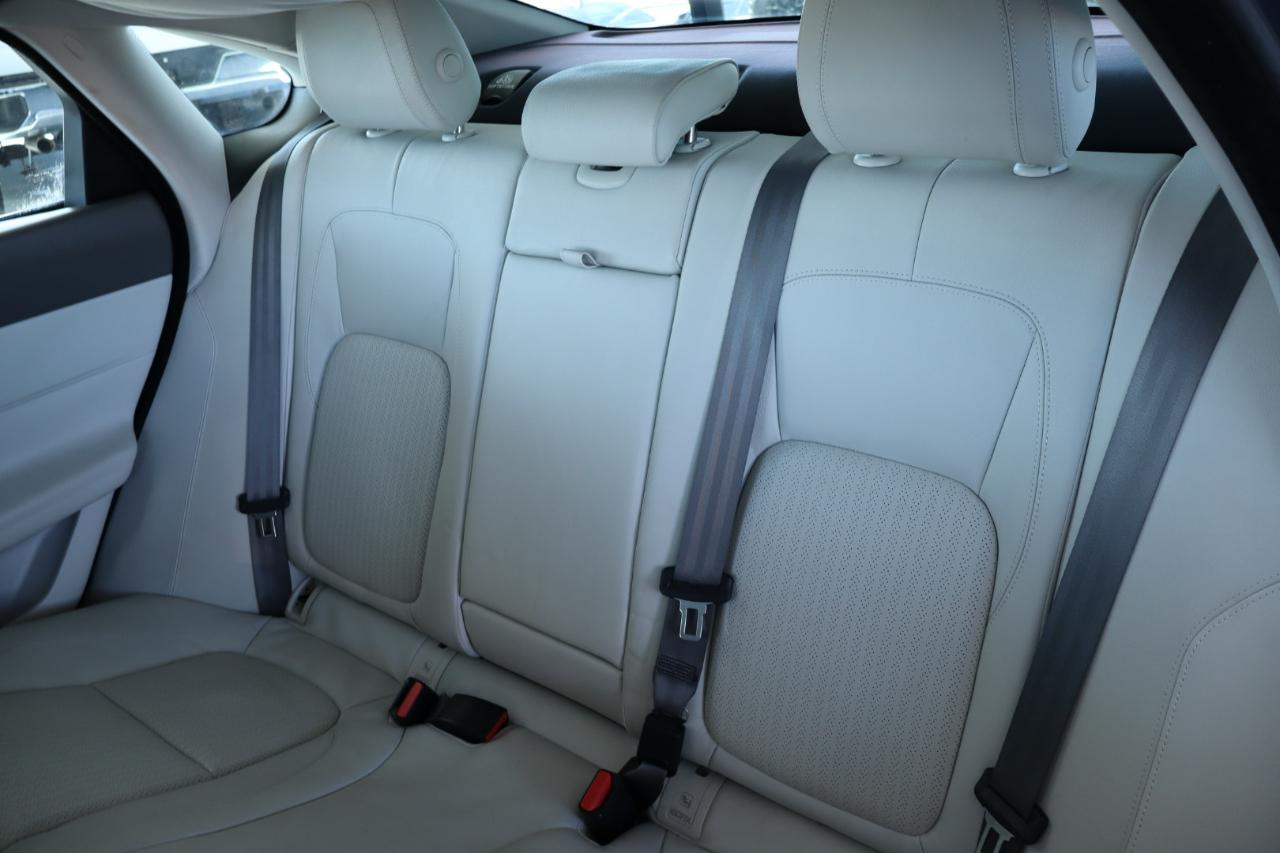 Jaguar XF 4dr Sdn 35t Prestige RWD 2016