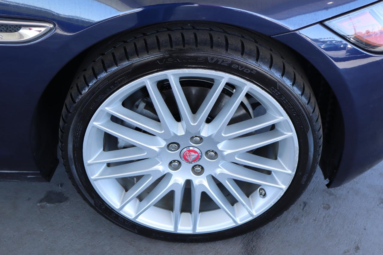 Jaguar XF 4dr Sdn 35t Prestige RWD 2016