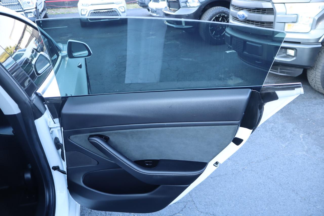 Tesla Model 3 Mid Range RWD *Ltd Avail* 2019