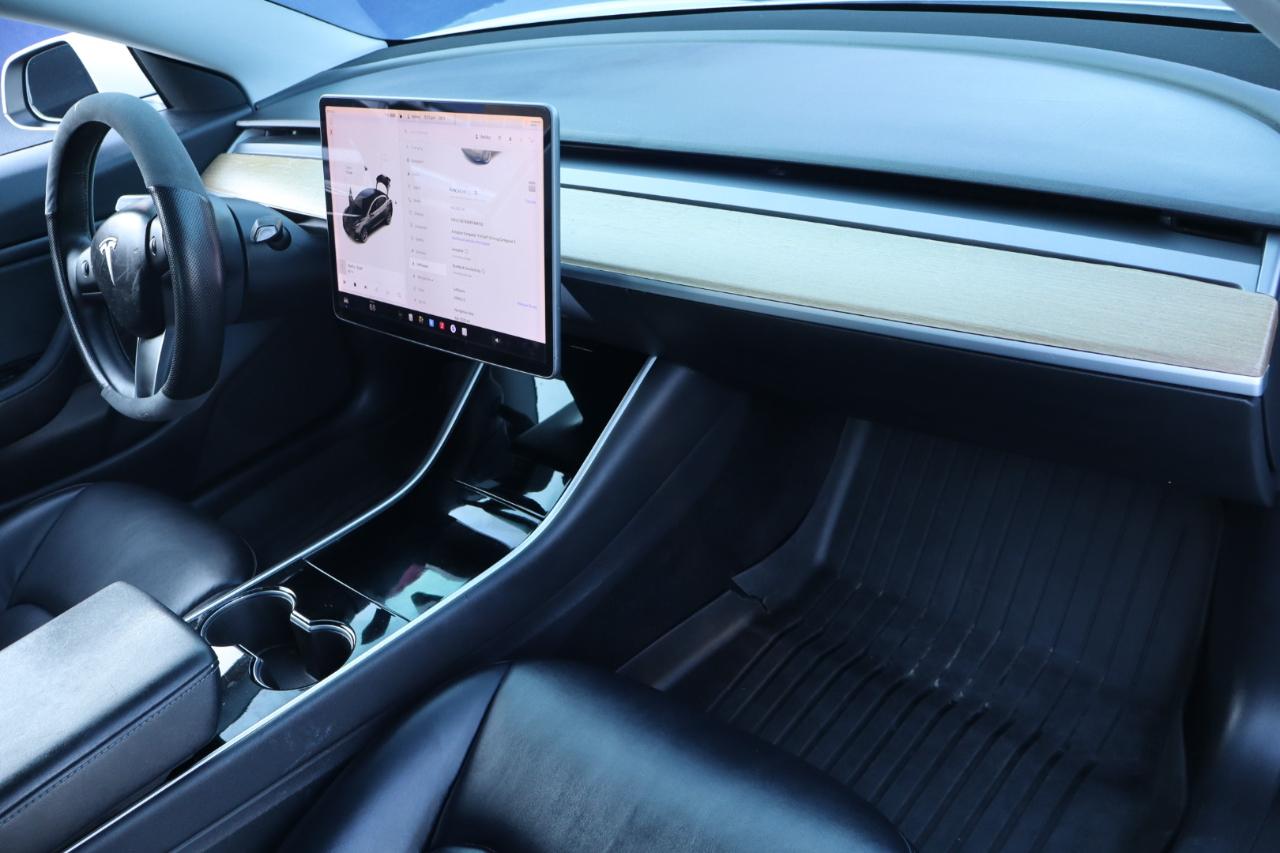 Tesla Model 3 Mid Range RWD *Ltd Avail* 2019