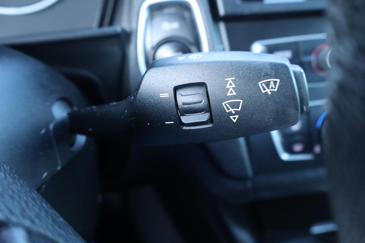 BMW 2 Series 2dr Cpe 228i RWD 2014